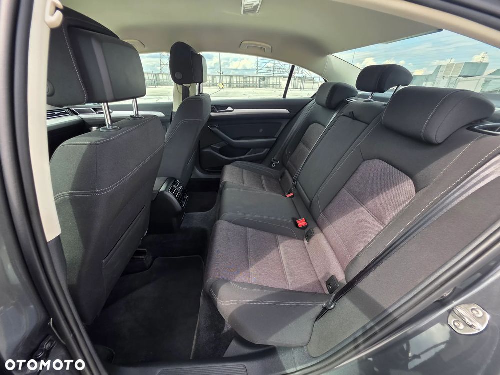 Volkswagen Passat 1.4 TSI BMT ACT Comfortline - 22