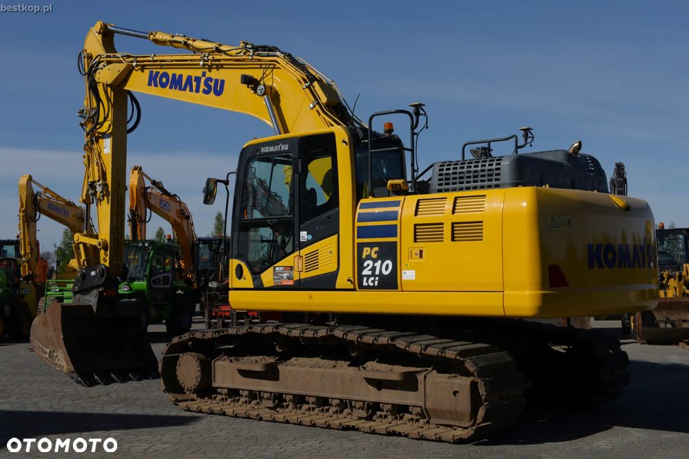 Komatsu PC210LC-11 - 5