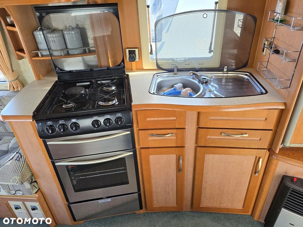 SWIFT Bessacarr Cameo - 10