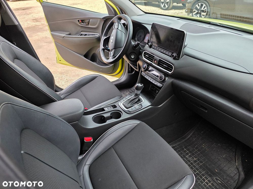 Hyundai Kona - 12