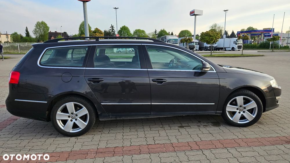 Volkswagen Passat 2.0 TDI Comfortline - 8