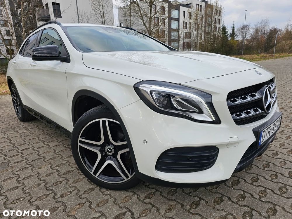 Mercedes-Benz GLA 200 7G-DCT AMG Line