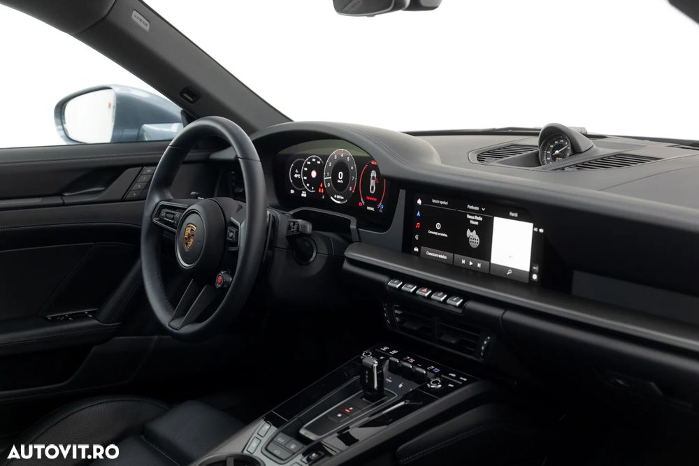 Porsche 911 Carrera PDK - 30
