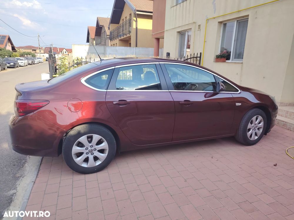 Opel Astra 1.4 Turbo ECOTEC Start/Stop Enjoy - 2
