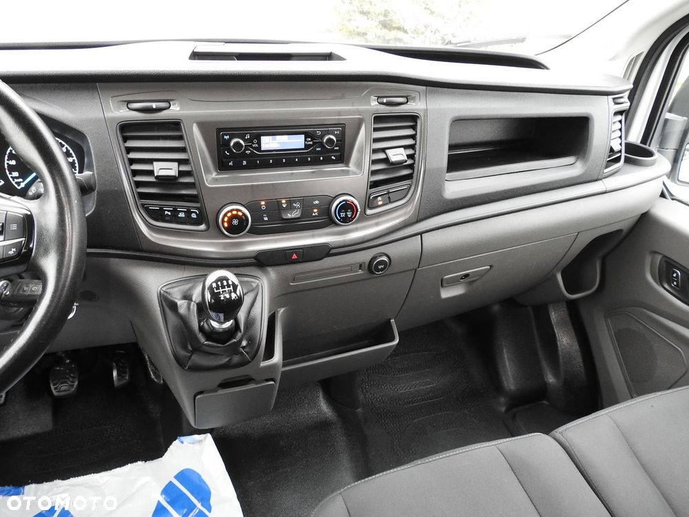 Ford TRANSIT FURGON BRYGADÓWKA  6 MIEJSC TEMPOMAT KLIMATYZACJA  185KM - 28