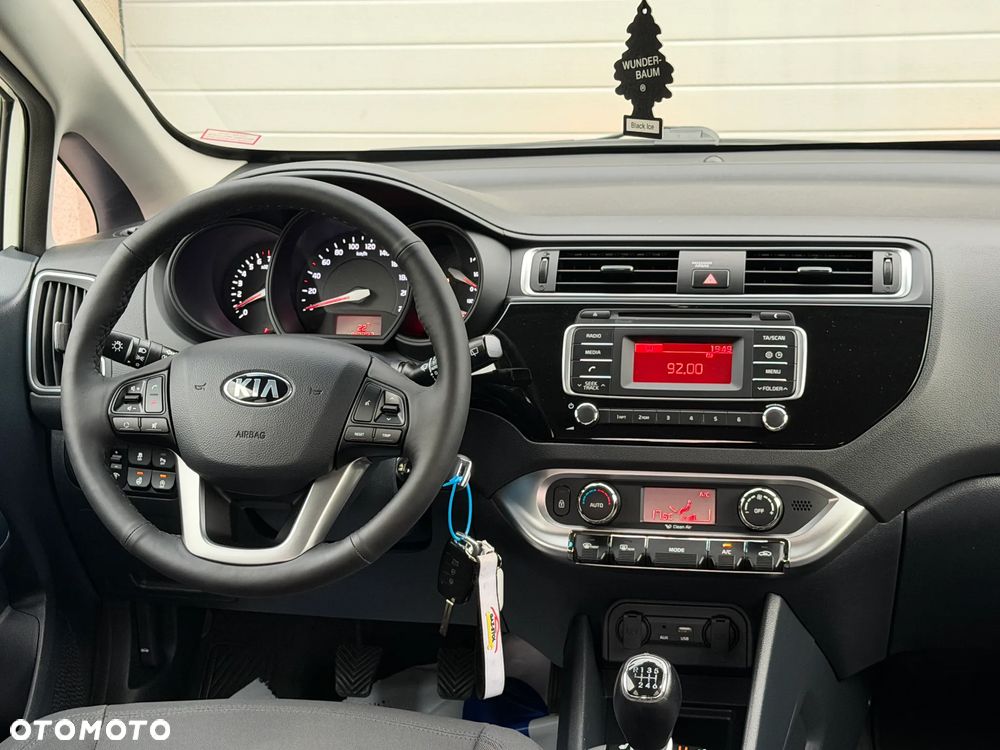 Kia Rio 1.4 ISG Uefa Euro 2016 - 28
