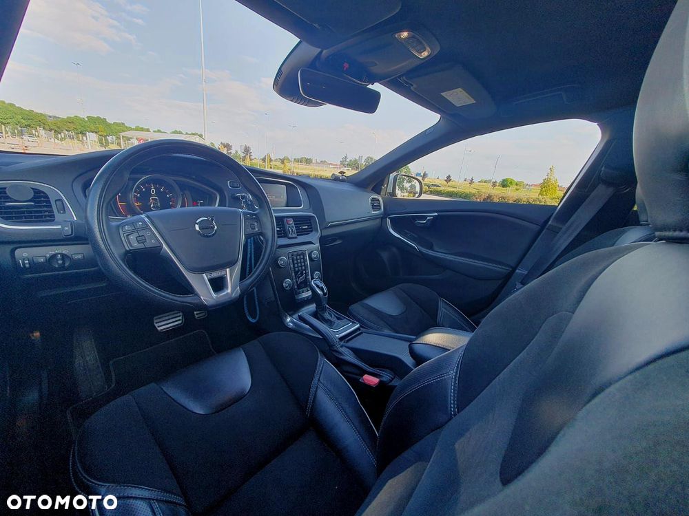 Volvo V40 T5 Drive-E Inscription - 9