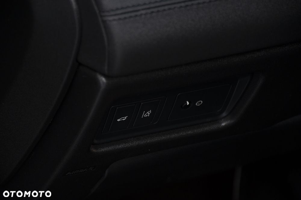 Land Rover Discovery Sport - 23