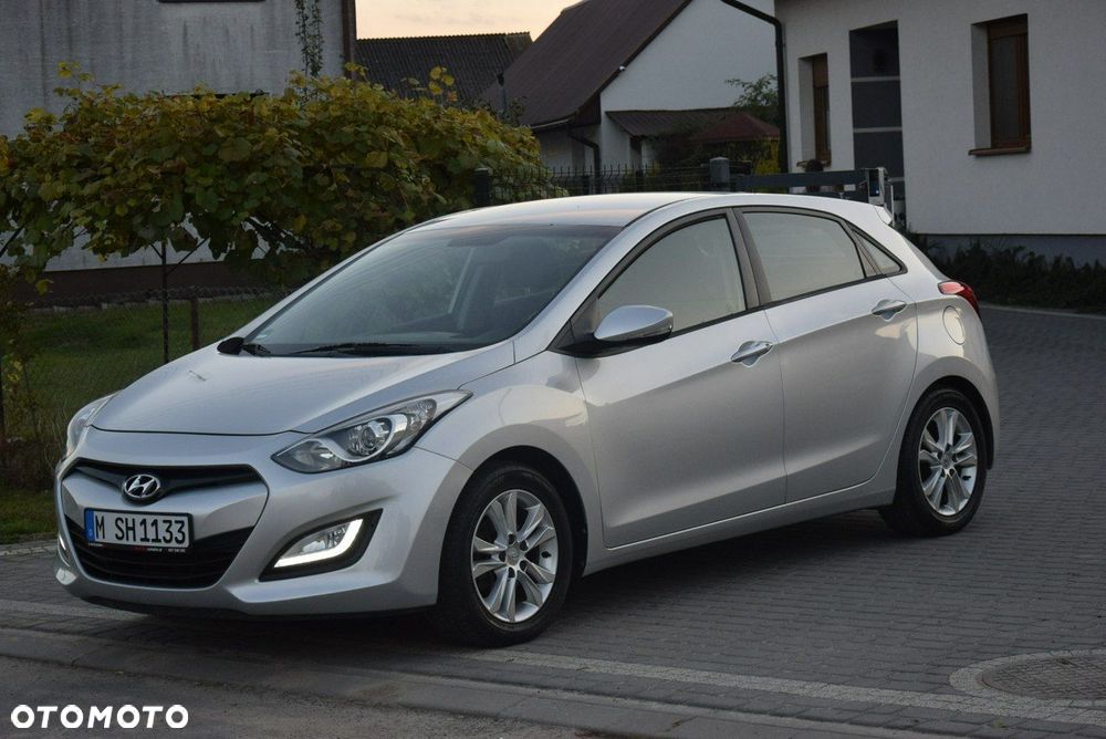 Hyundai i30 1.4 Premium - 4
