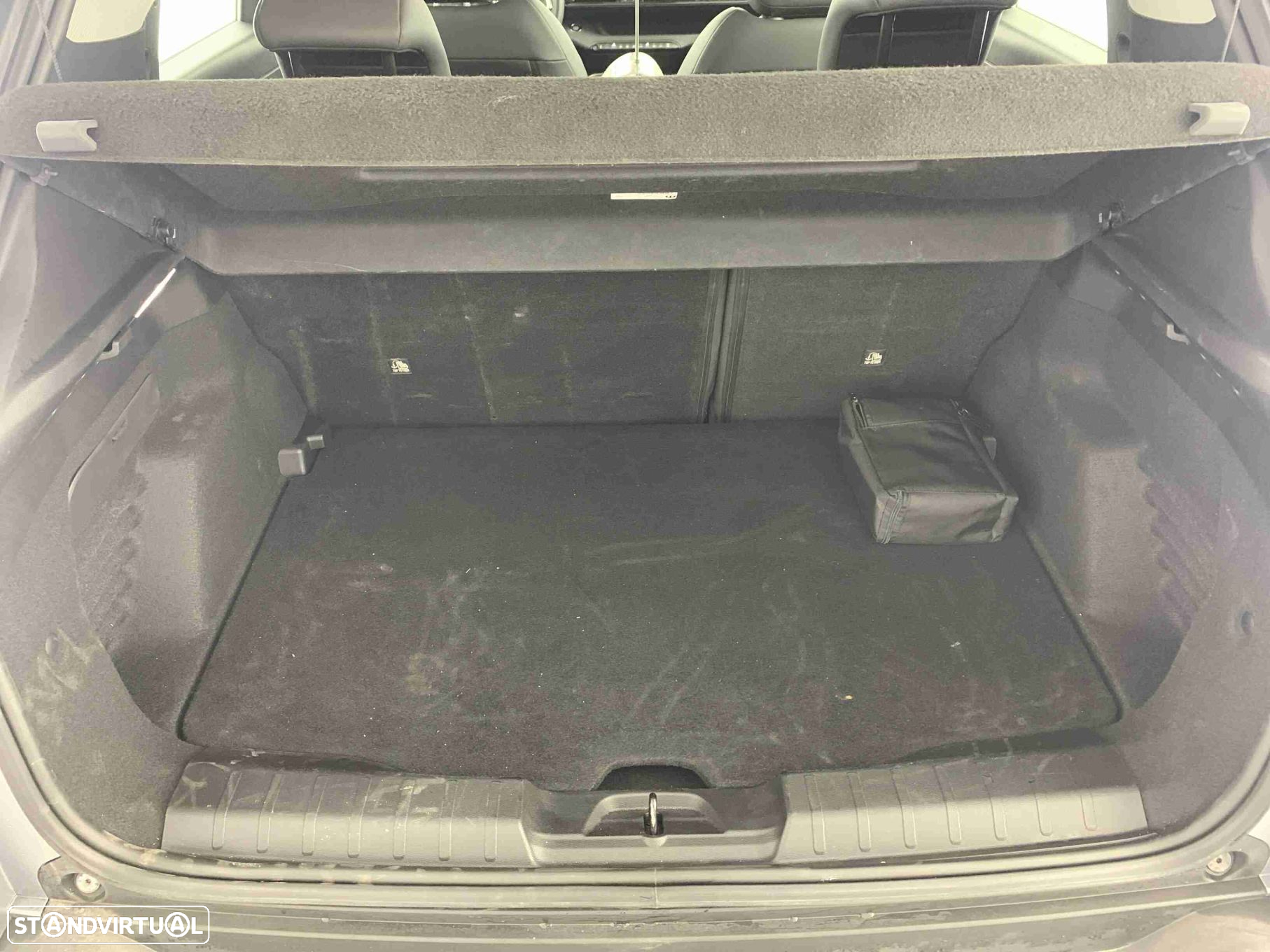 Jeep Avenger 1.2 GSE T3 Altitude - 14