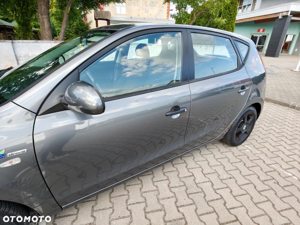 Hyundai i30 1.6 CRDi Classic EU5 - 29