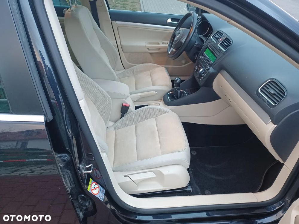 Volkswagen Golf 2.0 TDI DPF Comfortline - 8