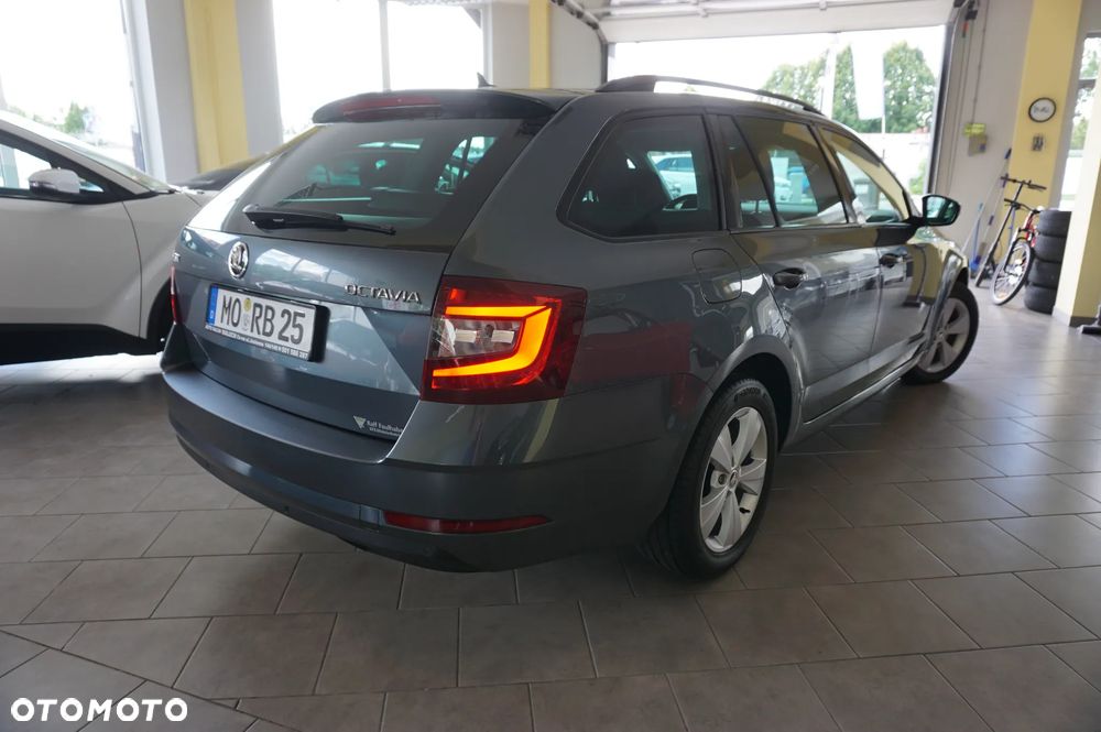 Skoda Octavia 2.0 TDI DSG Soleil - 40