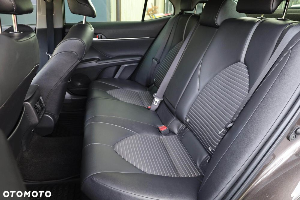 Toyota Camry 2.5 Hybrid Prestige CVT - 36