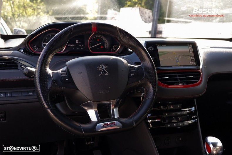 Peugeot 208 1.6 THP GTi - 35