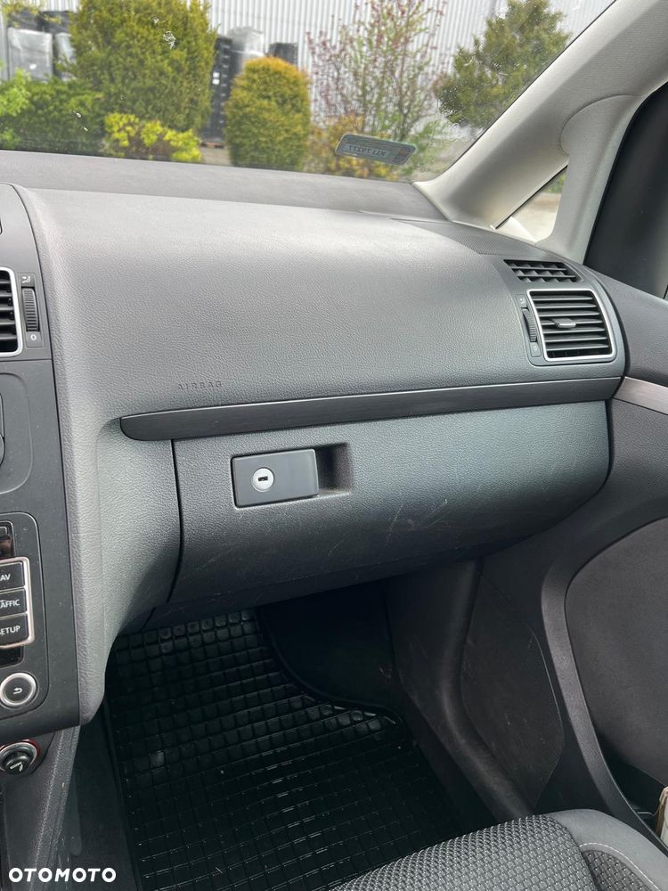 Volkswagen Touran 1.6 TDI DPF Comfortline - 20