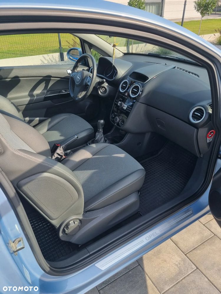 Opel Corsa - 11