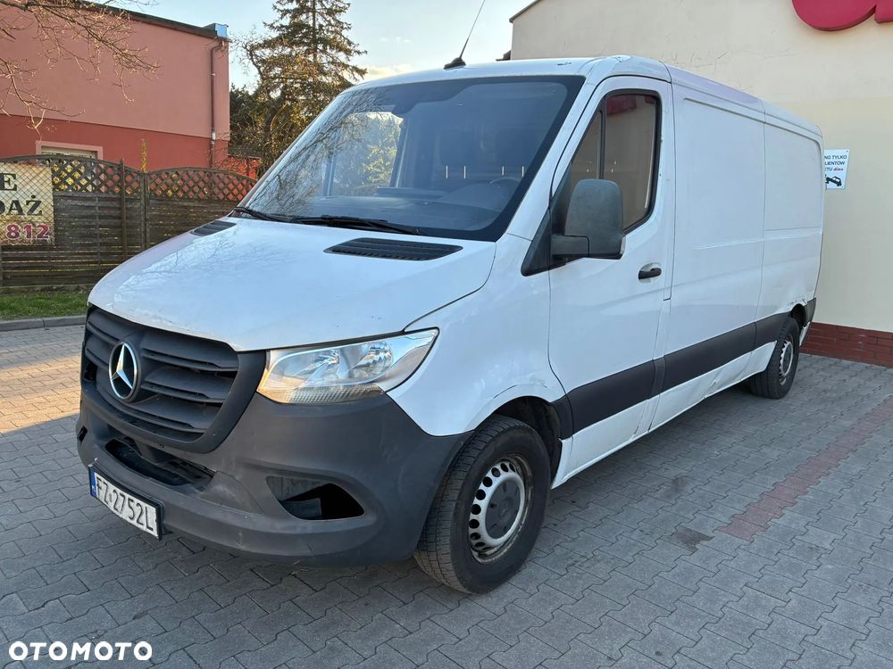 Mercedes-Benz Sprinter - 1