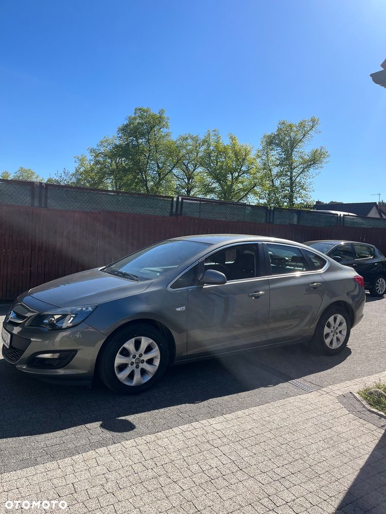 Opel Astra 1.4 T Active EU6 - 1