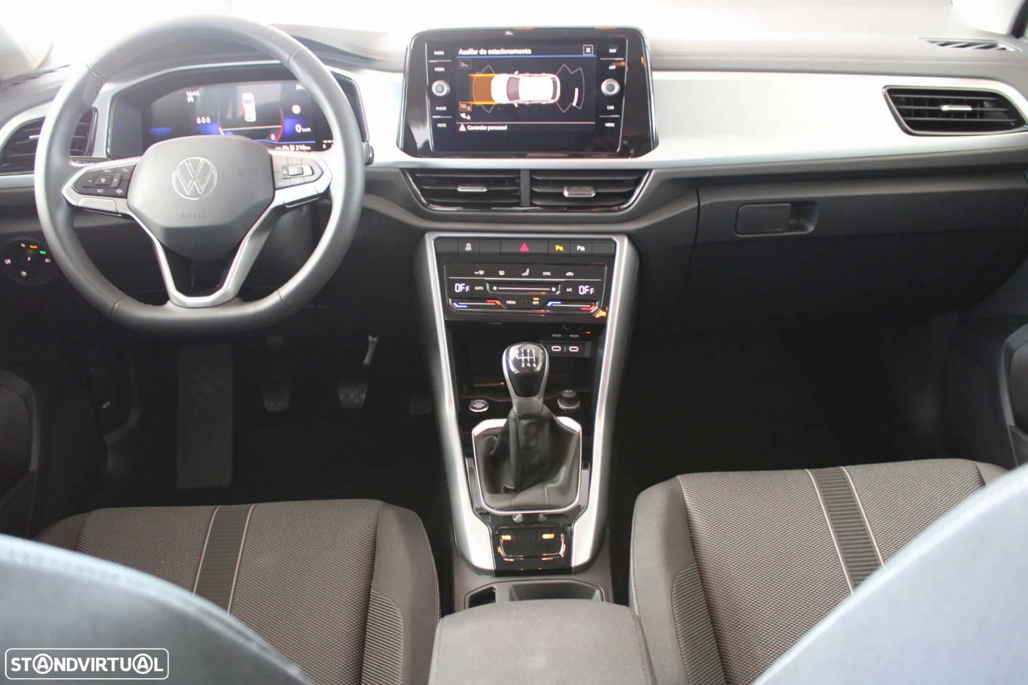 VW T-Roc 1.0 TSI Urban - 7
