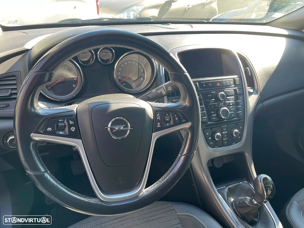 Opel Astra 1.4 T GPL - 8
