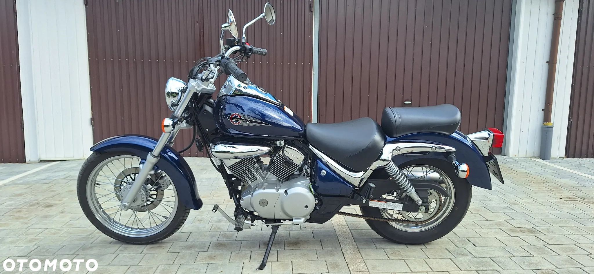 Suzuki Intruder - 1
