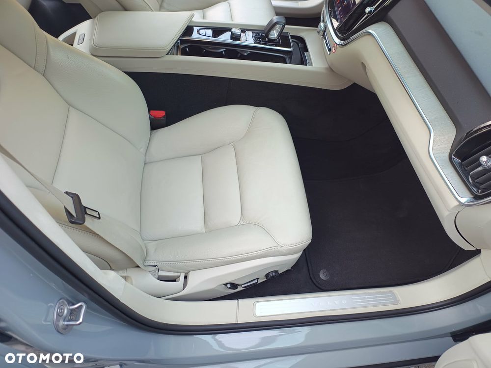 Volvo S60 - 28