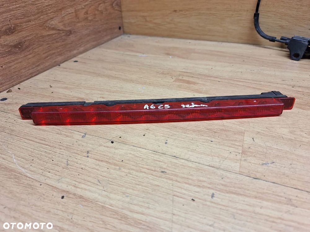 Światło stop audi a6 c5 sedan 4b0945097 - 1