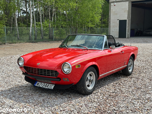 Fiat 124 Spider