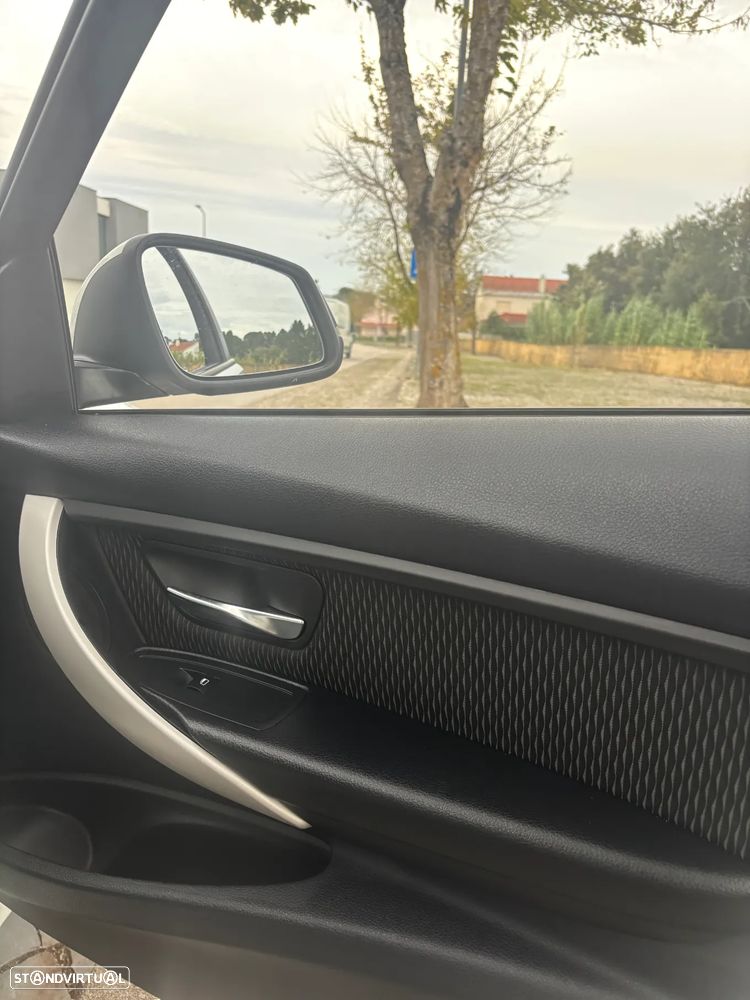 BMW 316 d Touring Line Sport - 26