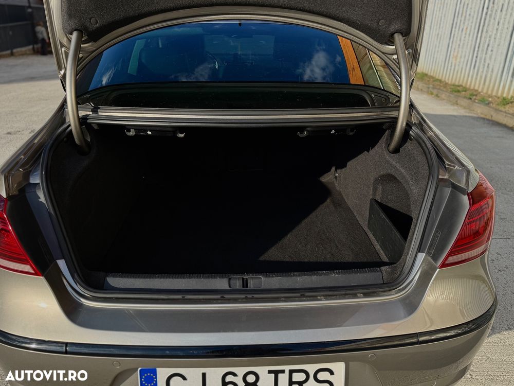 Volkswagen Passat CC 2.0 TDI BlueMotion Technology Exclusive - 11