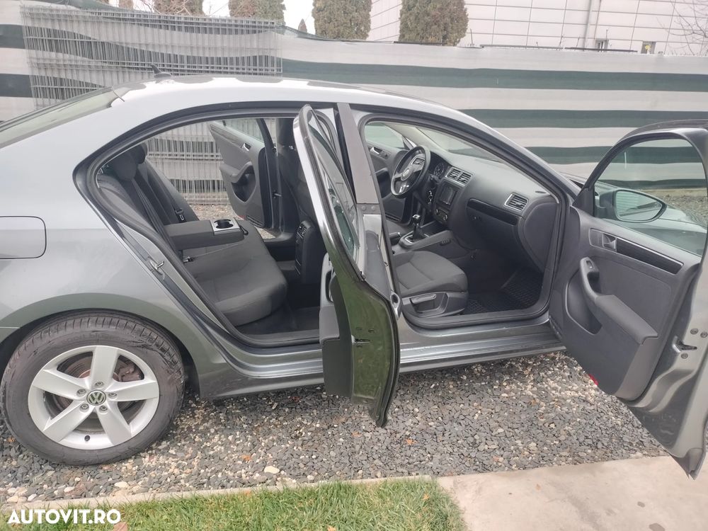 Volkswagen Jetta 1.4 TSI Freestyle - 17