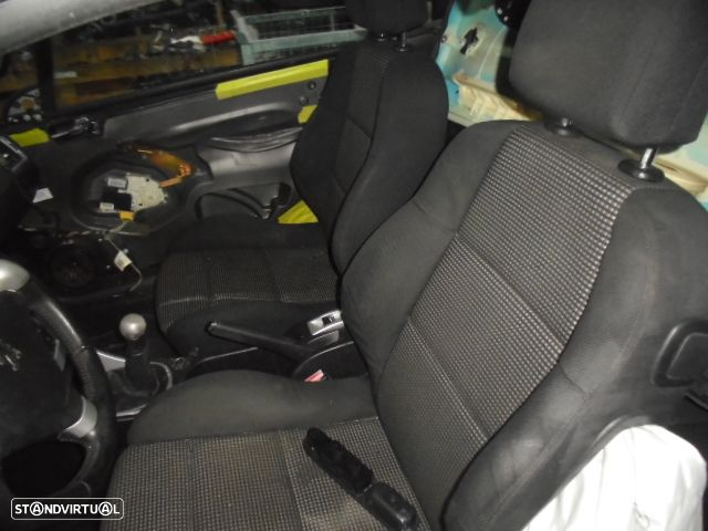Carro MOT: RFJ CXVEL: 20DM74 PEUGEOT 307 CC T6 FASE 2 2007 2.0I 140CV 2P PRETO GASOLINA - 7