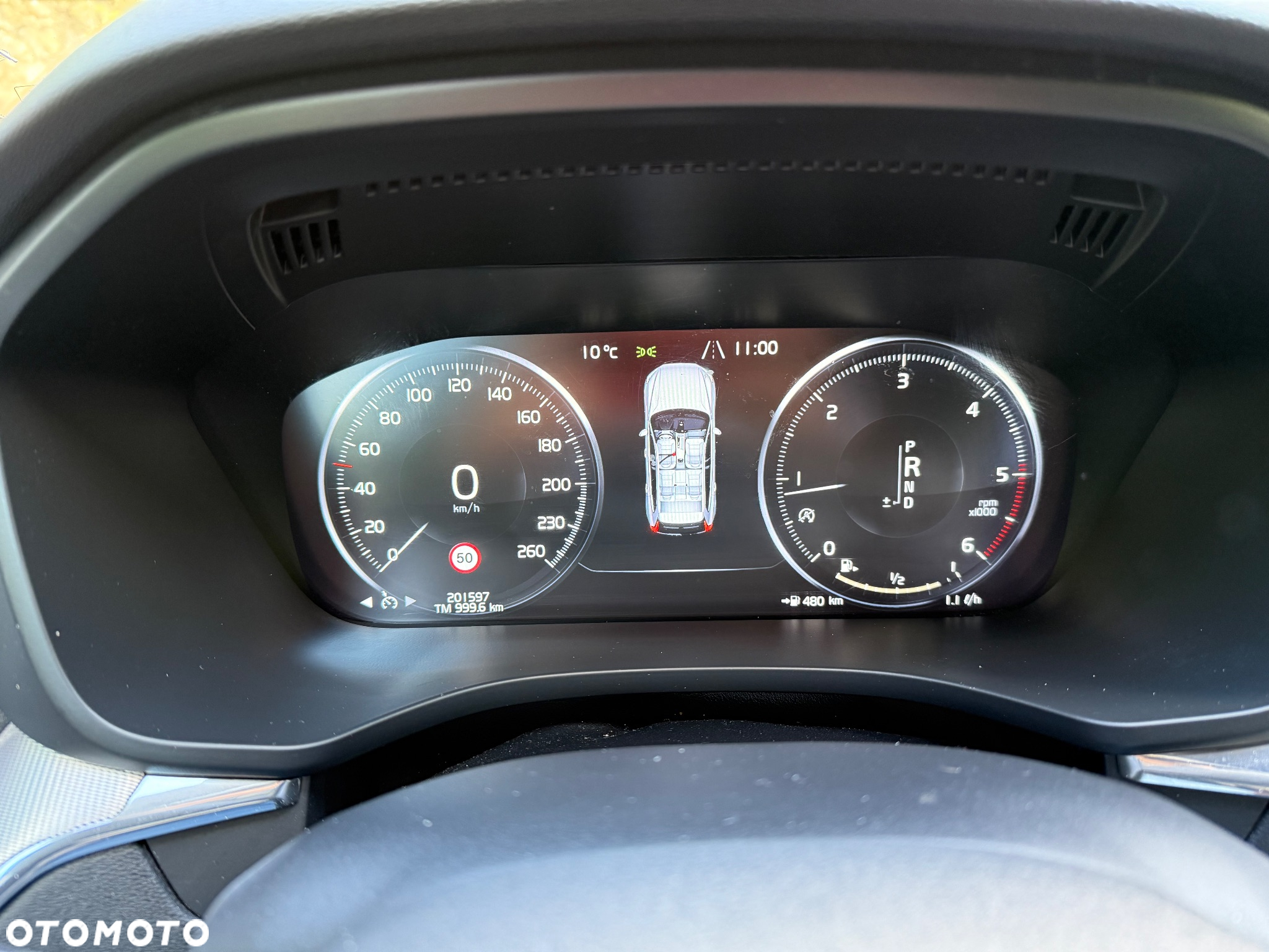 Volvo XC 60 D4 AWD R-Design - 38