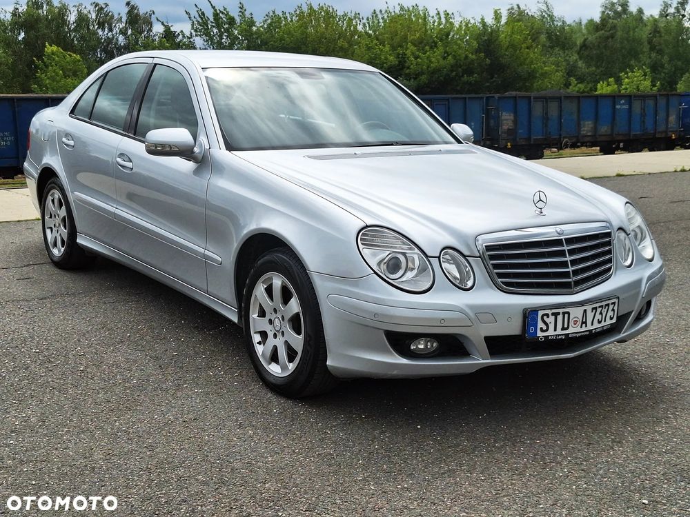 Mercedes-Benz Klasa E 200 CDI Classic DPF - 33