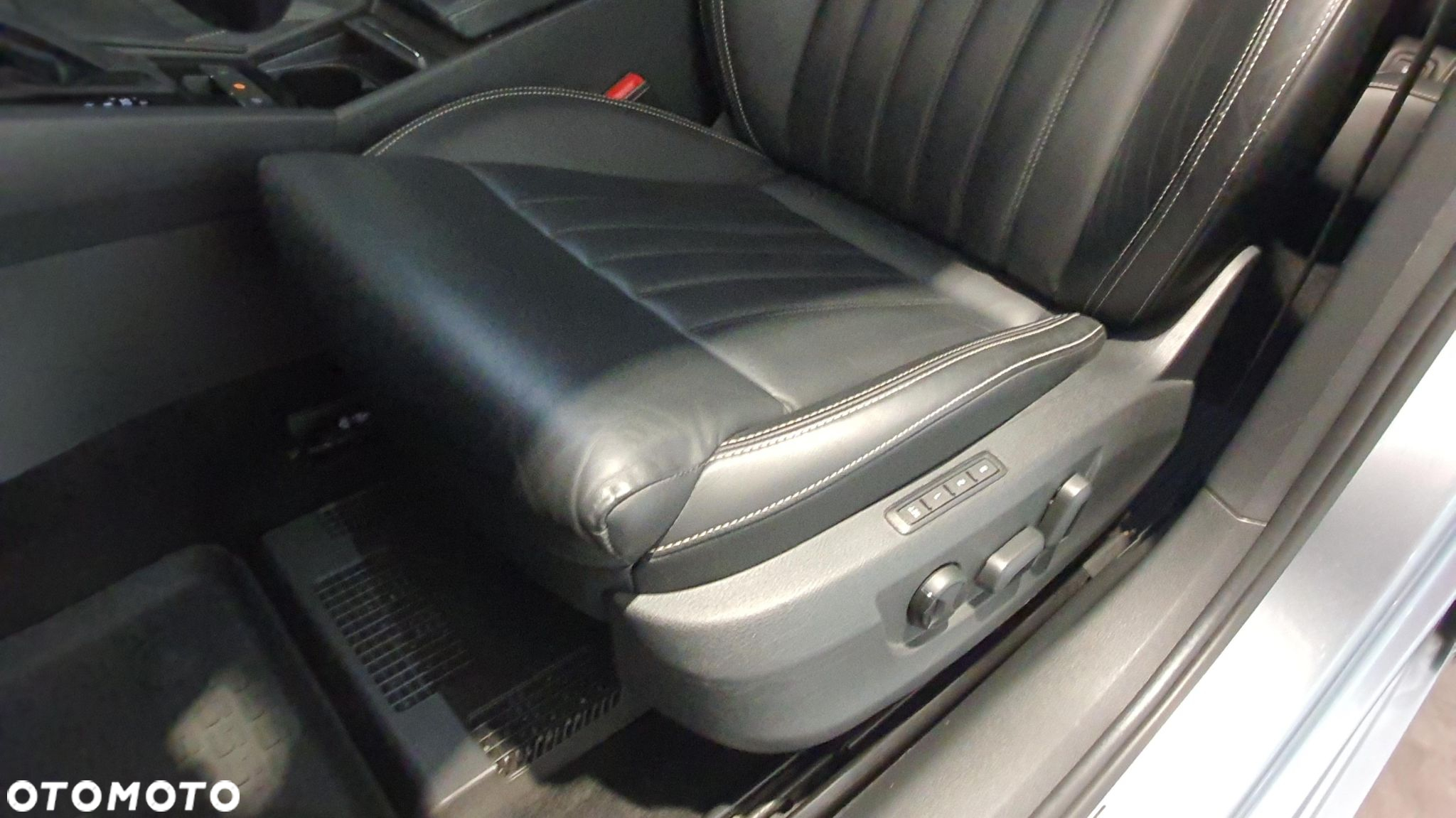 Skoda Superb 2.0 TSI L&K DSG - 12