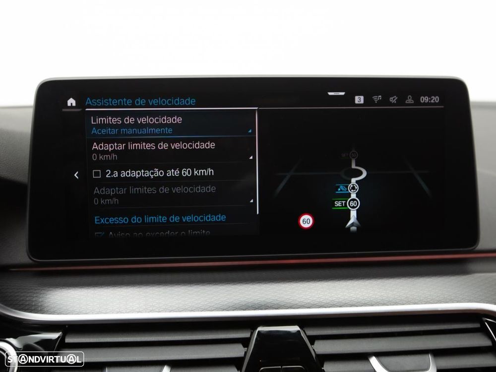 BMW 530 e Pack Desportivo M - 37