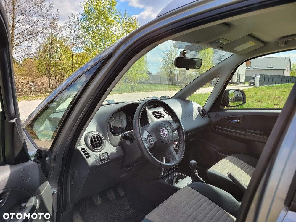 Fiat Sedici 1.6 16V 4x4 Emotion - 11