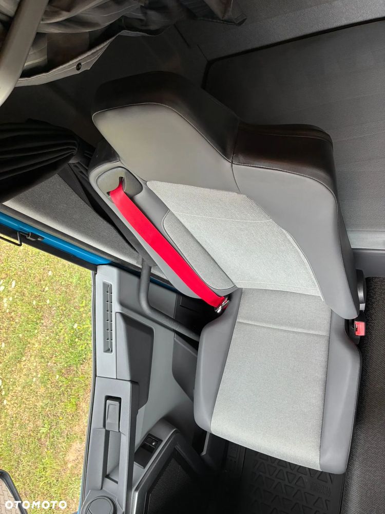 Renault T440 Sleeper Cab ADR - 16