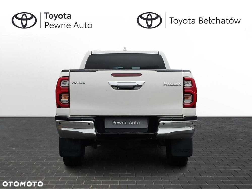 Toyota Hilux 2.8 D-4D Double Cab SR5 4x4 - 5