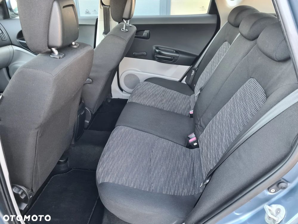 Kia Ceed 1.4 CVVT Attract - 14