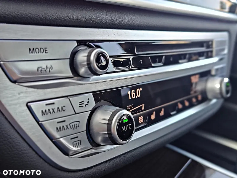 BMW Seria 7 730d xDrive - 37