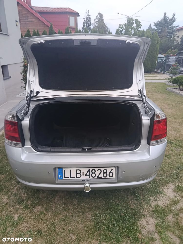 Opel Vectra 1.8 Cosmo - 11