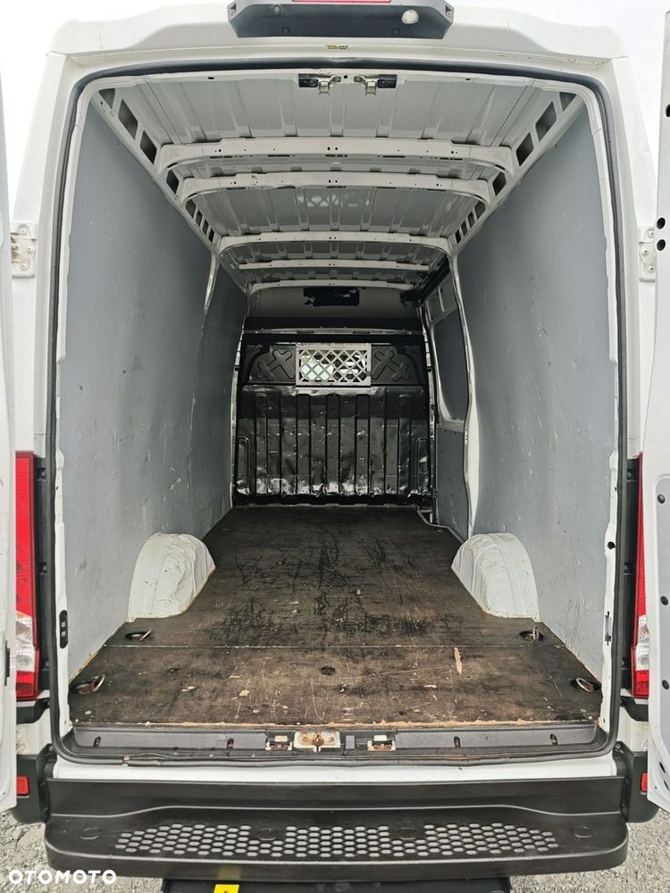 Iveco Daily 35 S17 - 11