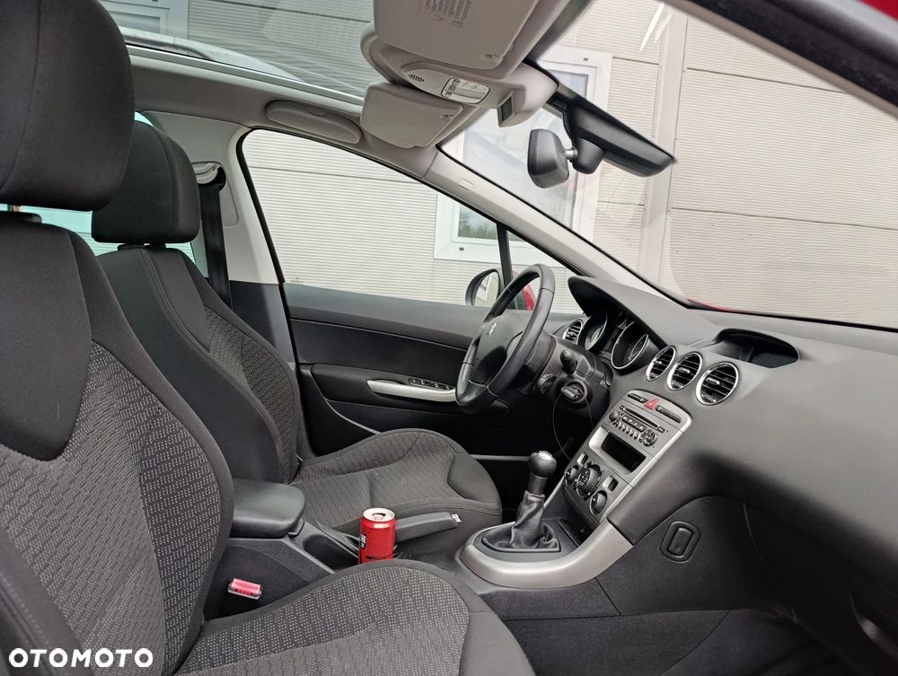 Peugeot 308 120 VTi Family - 31