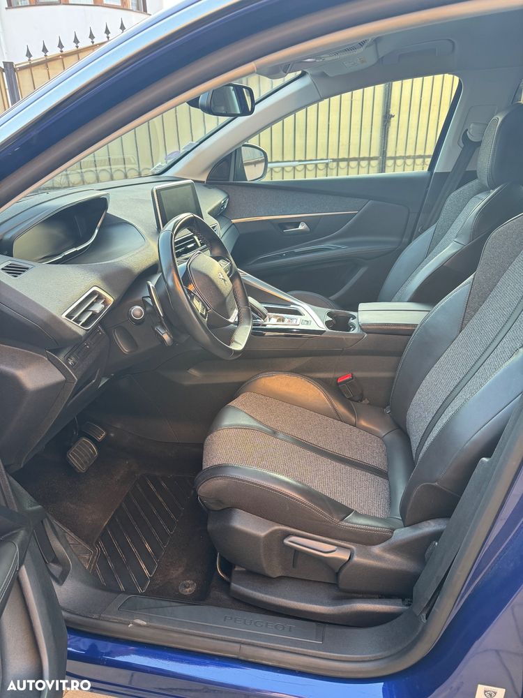 Peugeot 3008 PureTech 130 Stop & Start GPF EAT8 Allure - 9