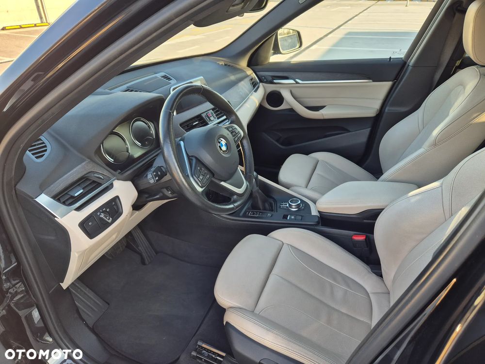 BMW X1 xDrive25i xLine - 10