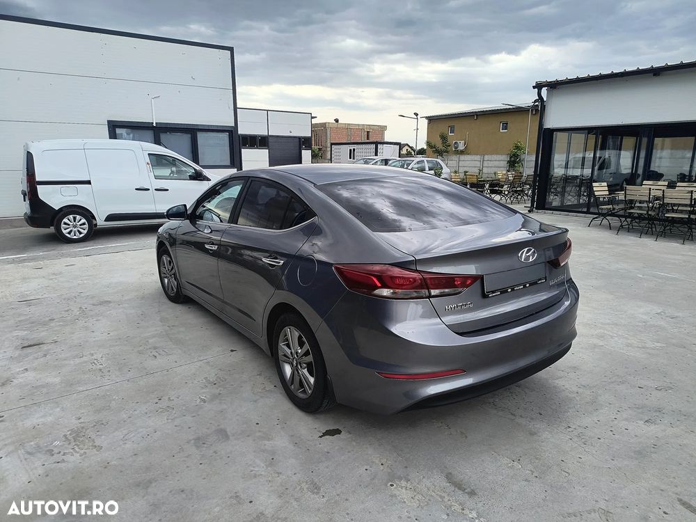Hyundai Elantra 1.6 CRDI Highway - 8