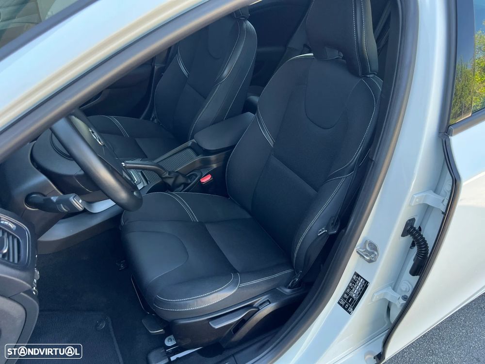 Volvo V40 1.5 T3 Sport Edition Geartronic - 20