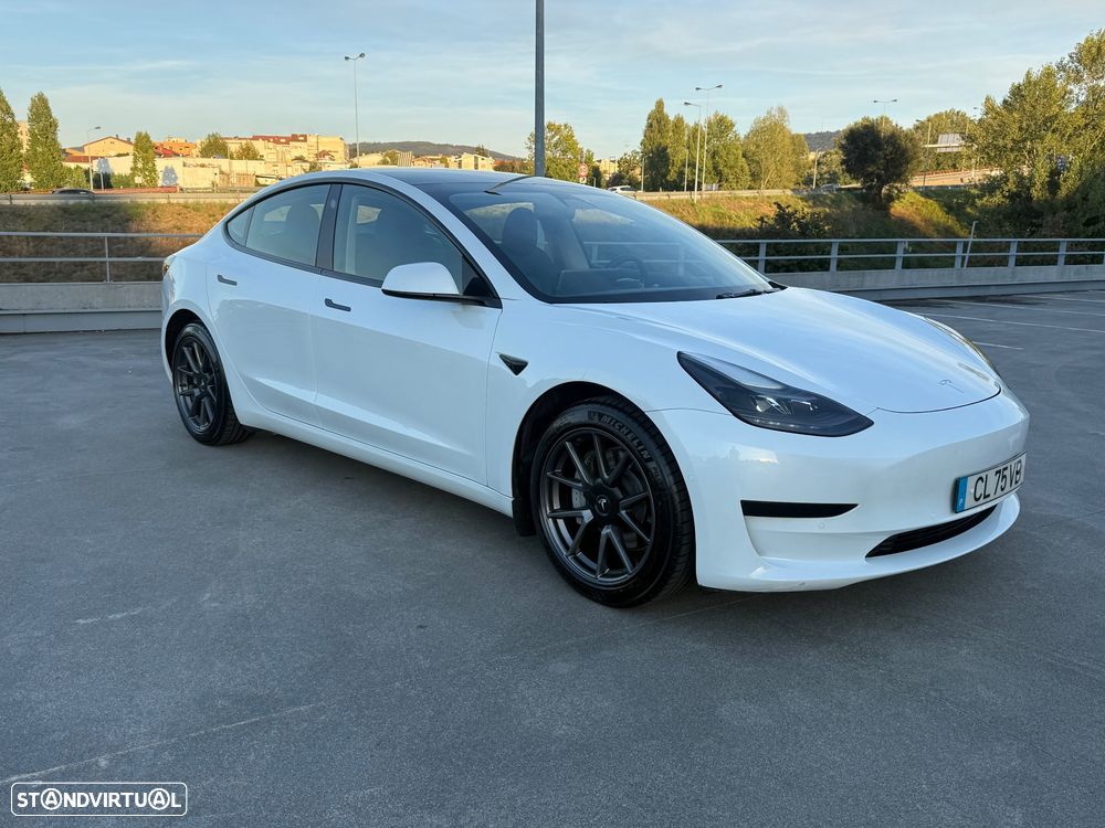 Tesla Model 3 Standard Range Plus RWD — photo 3